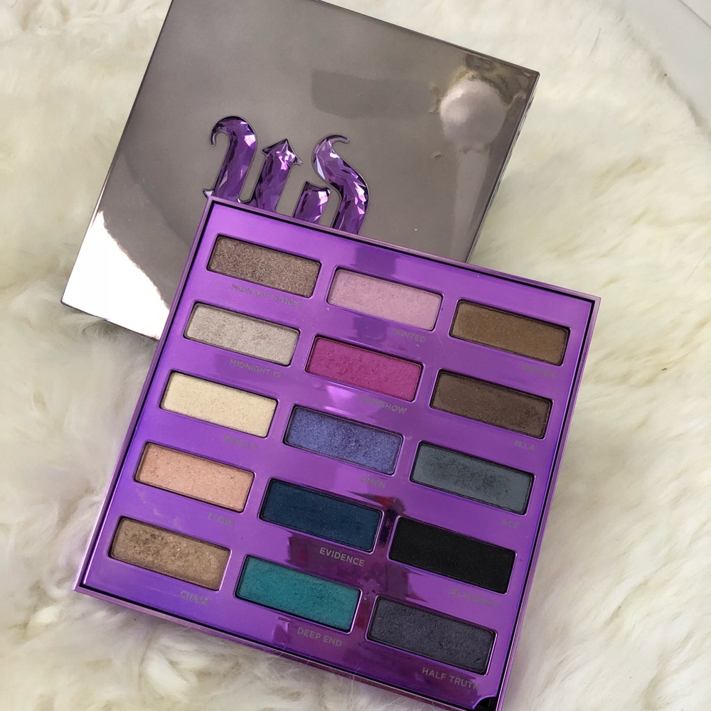 Urban Decay Eye Shadow Pallets